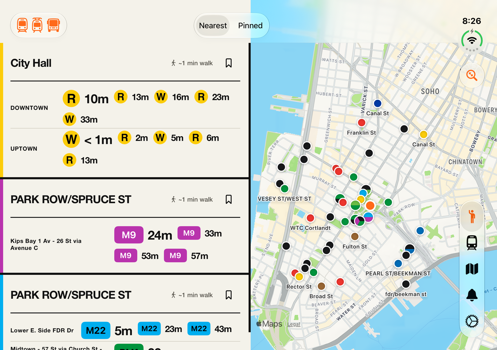 FastStation na rozloženém iPhonu Duo: stanice v okolí City Hall na jedné polovině, jejich mapa na druhé.